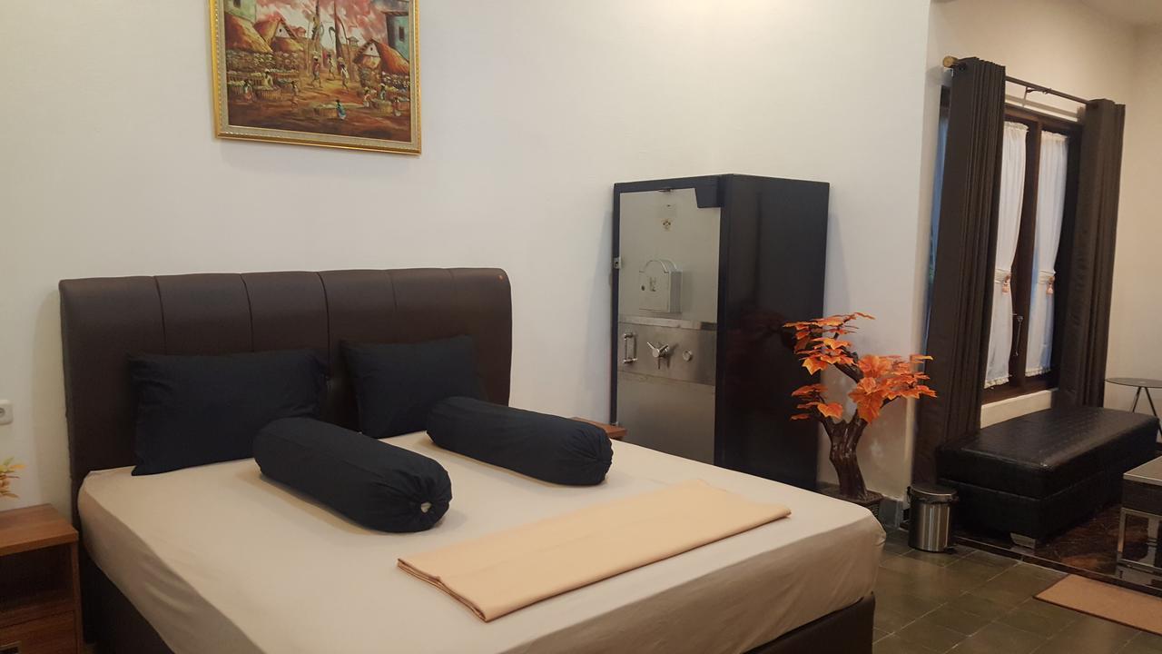 Sultan Guesthouse Тулунгагун Екстериор снимка