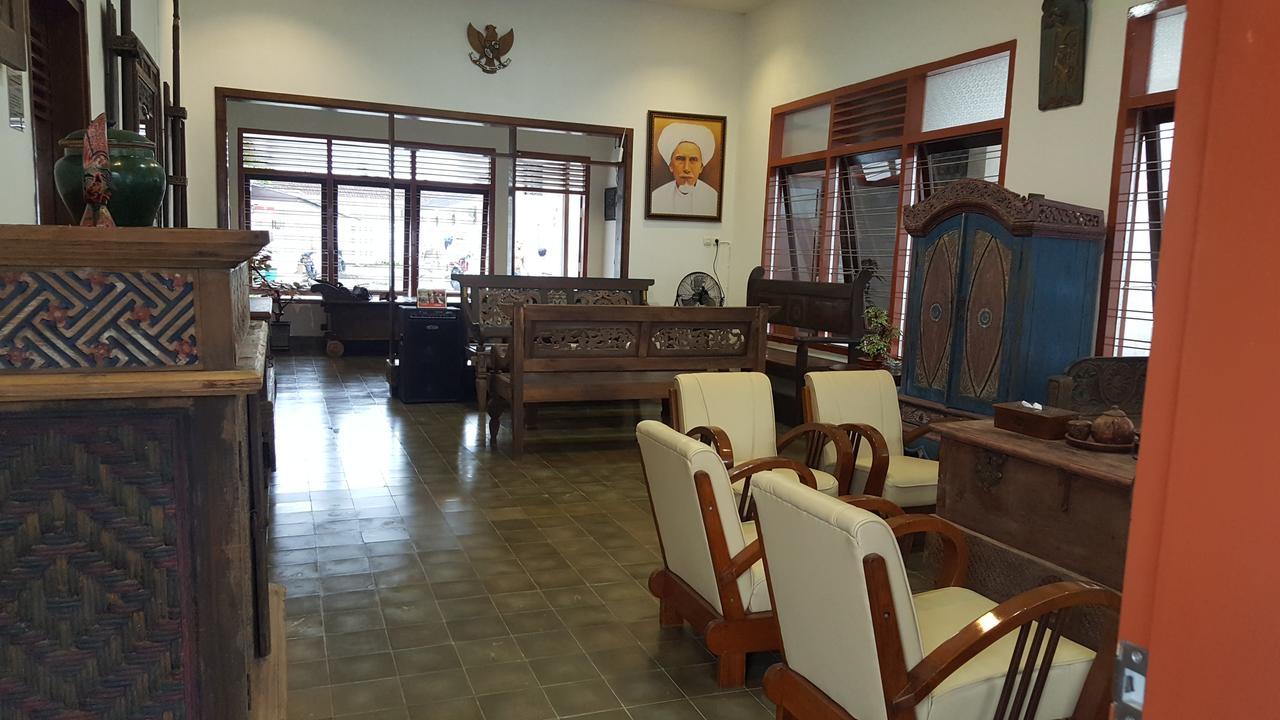 Sultan Guesthouse Тулунгагун Екстериор снимка